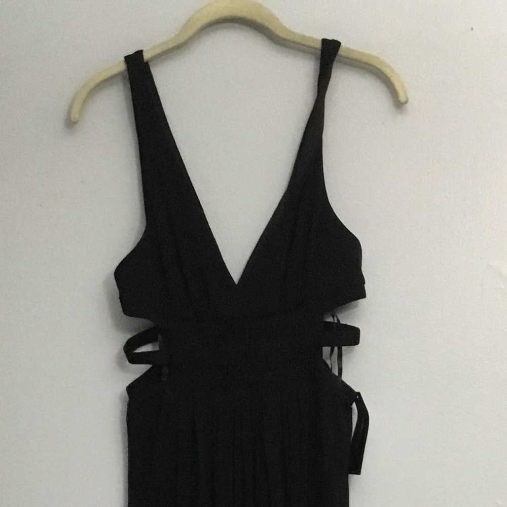 BCBGMAXAZRIA DRESS - Picture 2 of 16